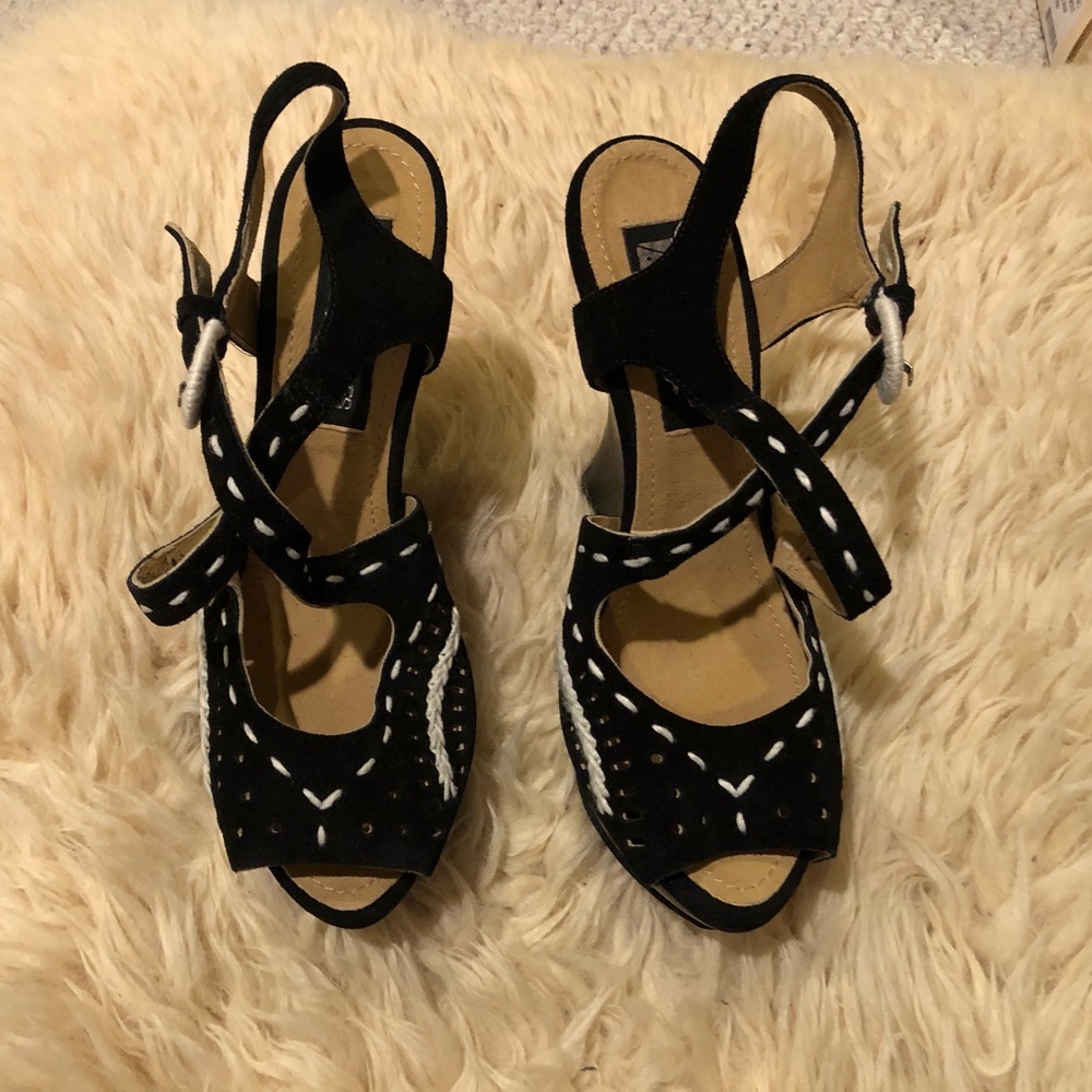 Aerosoles Black Suede Wedges
